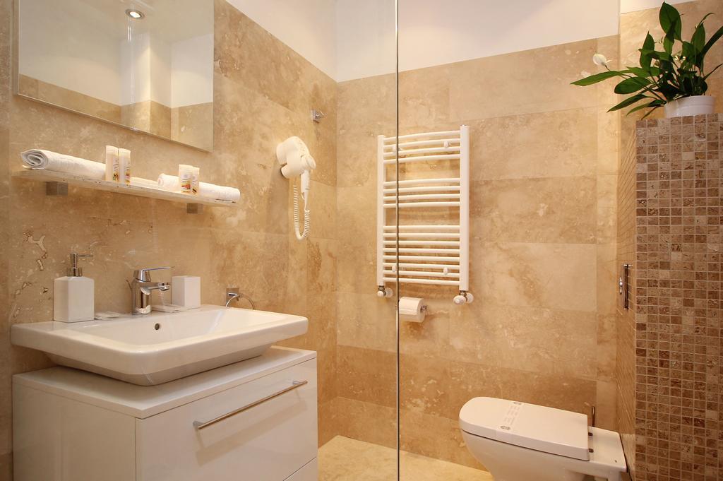 Studio Old Town Bukares Bagian luar foto
